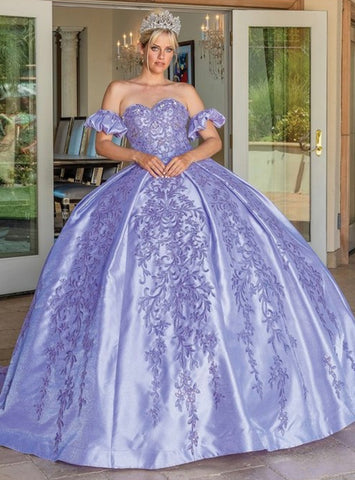 Quinceanera, quinceañera, sweet 16, engagement ball gown dresses