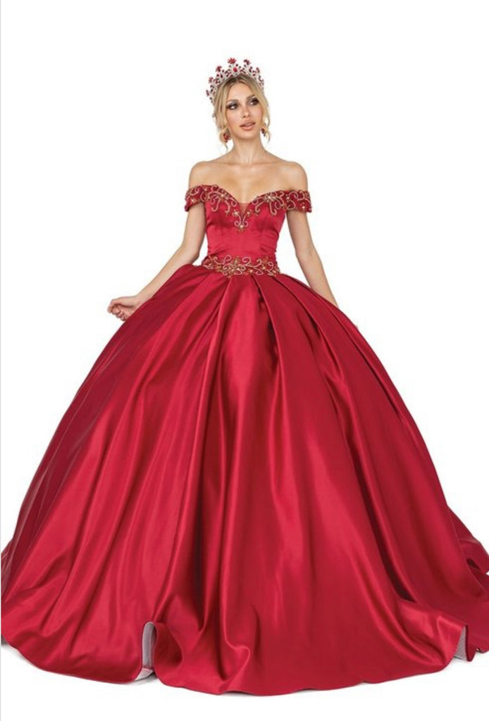 Quinceanera, quinceañera, sweet 16, engagement ball gown dresses