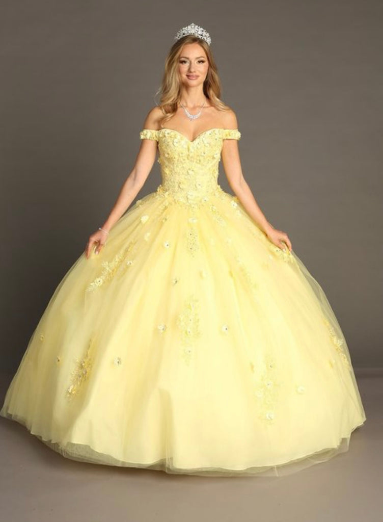 Quinceanera, quinceañera, sweet 16, engagement ball gown dresses